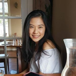 Meet your Posher, Nadya